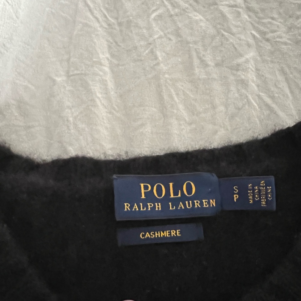 Women’s Black Cashmere Sweater